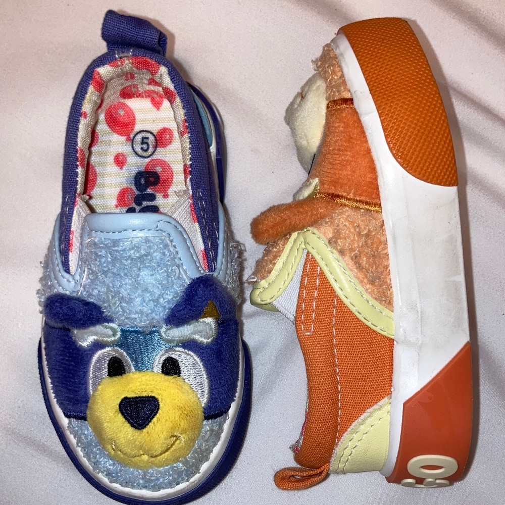 Toddler Bluey & Bingo Sneakers Kids Fuzzy Animal Face Slippers - Blue & Orange - Picture 6 of 8